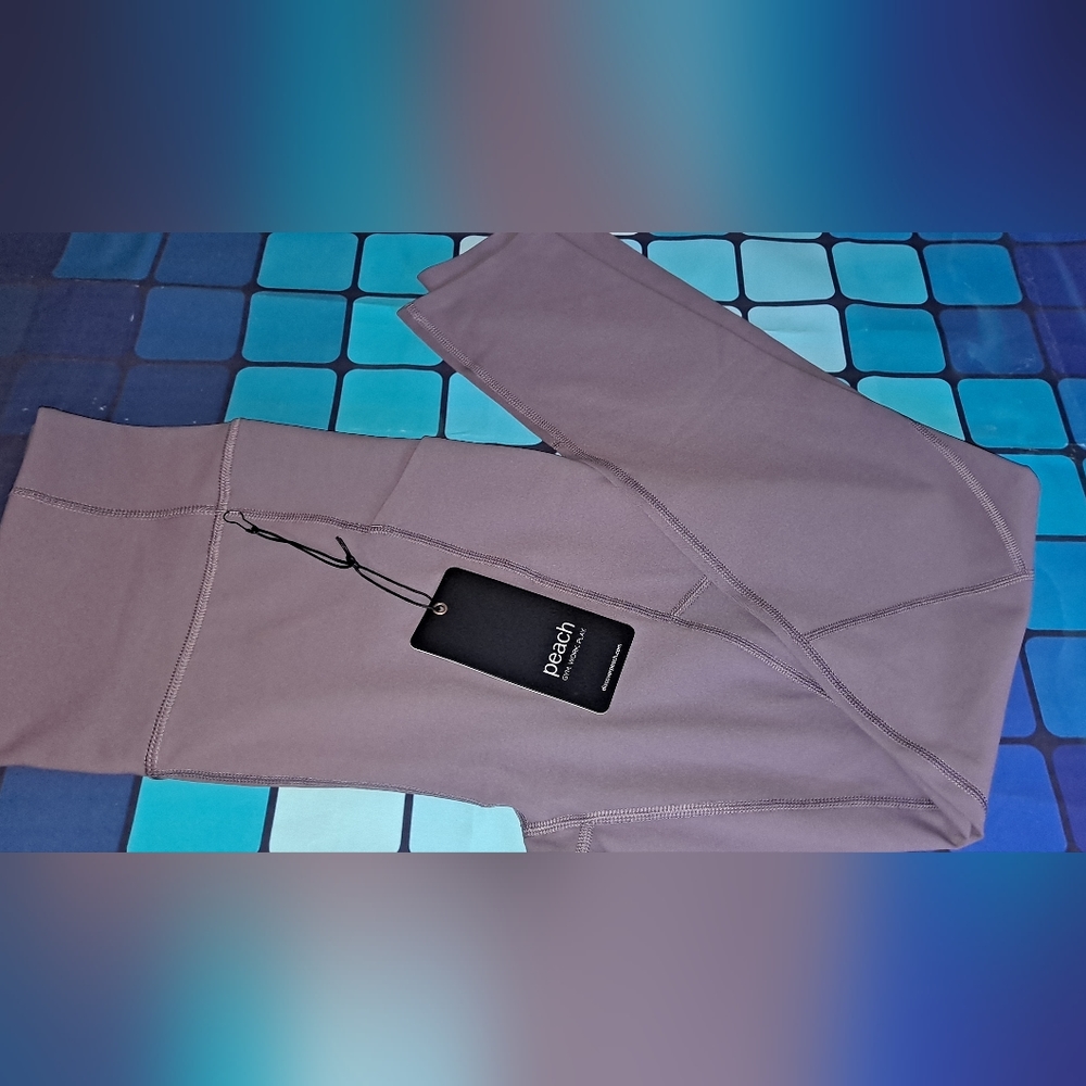 Signature legging